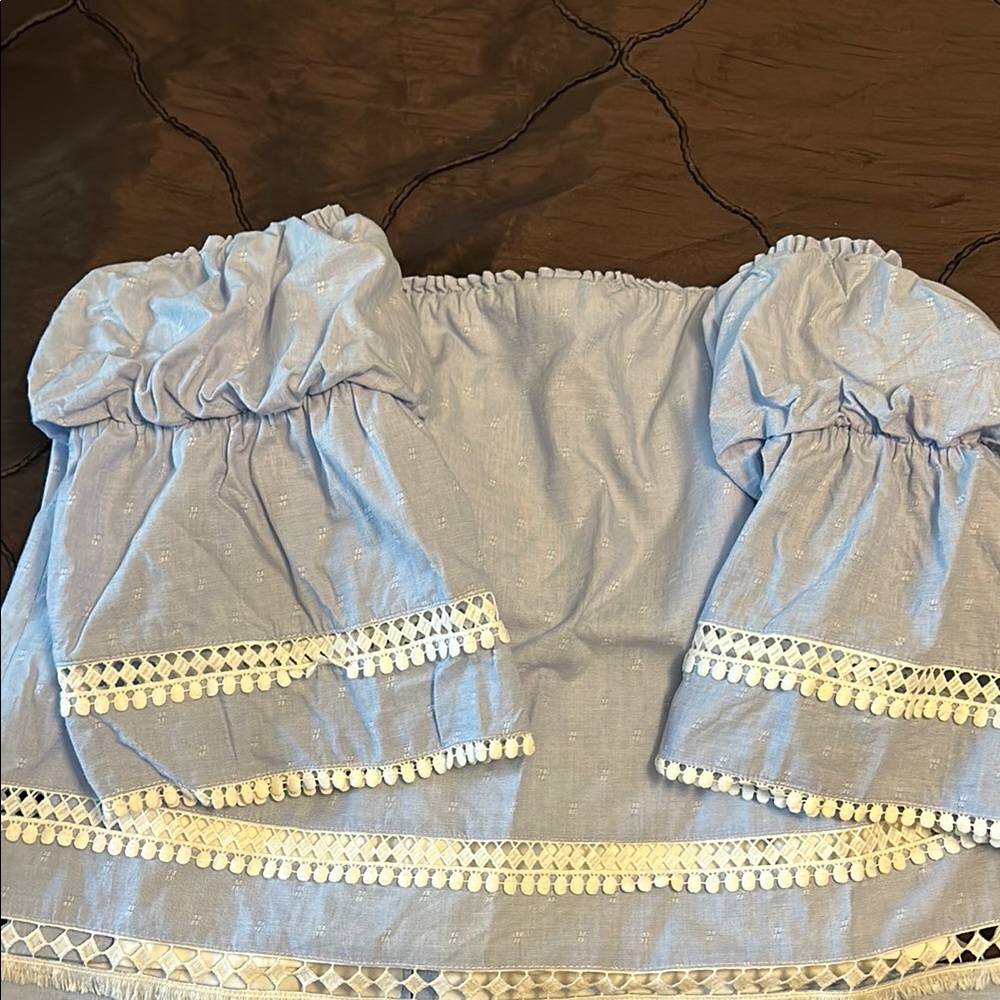 Stylish Blue Off-Shoulder Top with Lace Detail